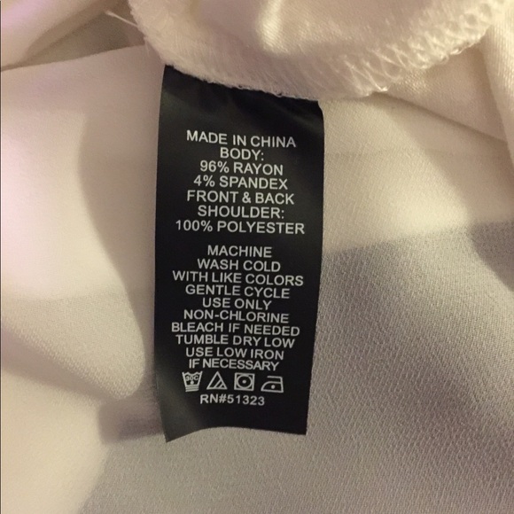 Vince Camuto Sleeveless Blouse - Picture 8 of 8